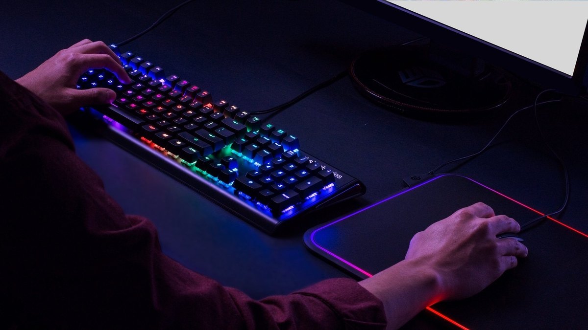7 Essential Tips for Buying Your First Mechanical Keyboard