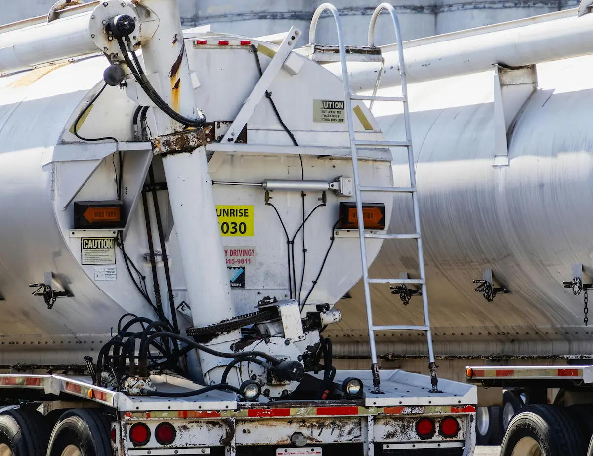 The Role of 24/7 Fuel Delivery in Keeping Your Fleet Operational During Emergencies